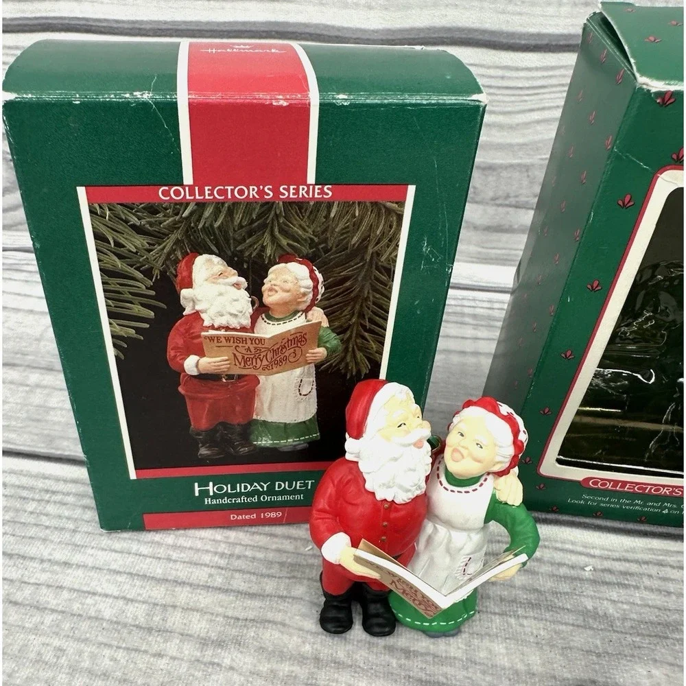 VINTAGE HALLMARK CHRISTMAS ORNAMENTS - HOME COOKING 1987 / HOLIDAY DUET 1989‎